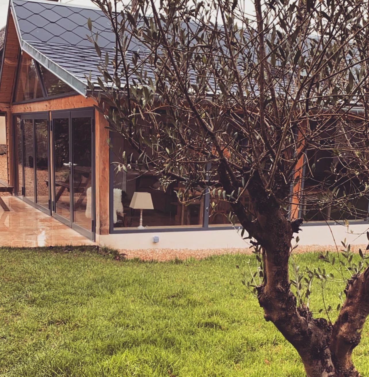 Cottage Normand Avec Sa Grande Piscine Chauffee Toute L Annee Sur Parc Arbore Et Clos En Plein Coeur De La Campagne Adapte Aux Kids Et Dog Friendly Saint-Antonin-de-Sommaire ภายนอก รูปภาพ